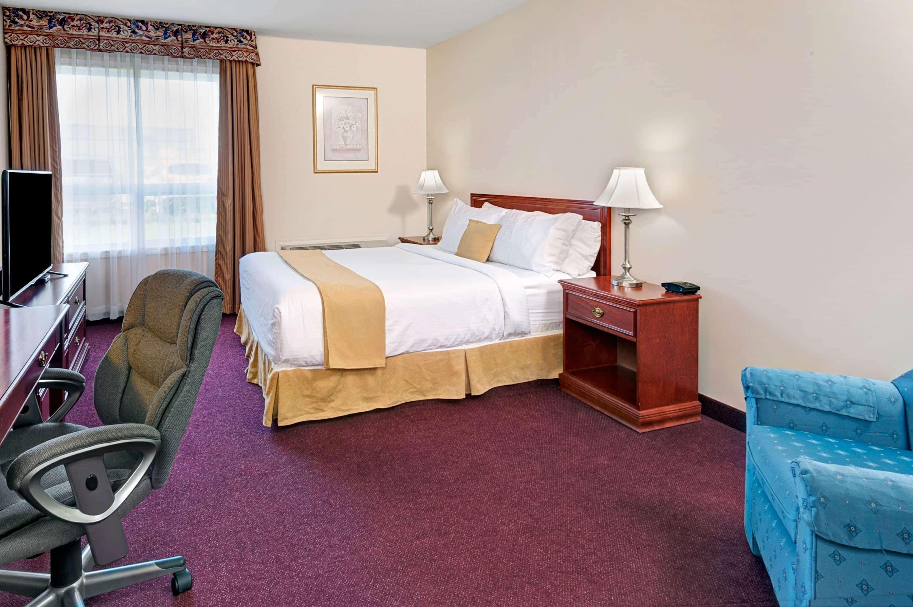 לדוק Quality Inn & Suites Edmonton International Airport מראה חיצוני תמונה