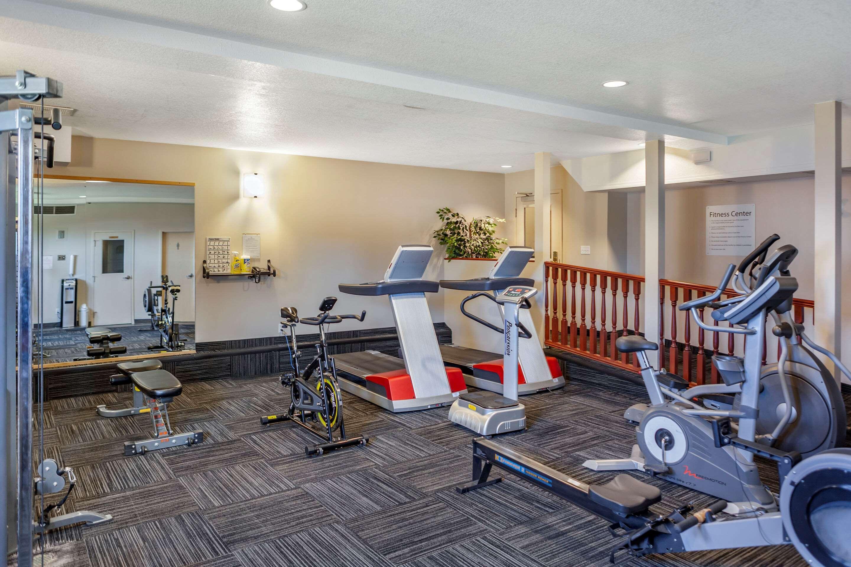 לדוק Quality Inn & Suites Edmonton International Airport מראה חיצוני תמונה