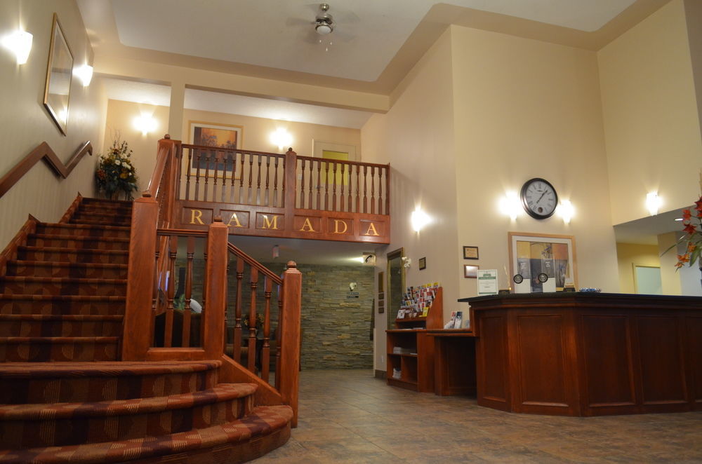 לדוק Quality Inn & Suites Edmonton International Airport מראה חיצוני תמונה
