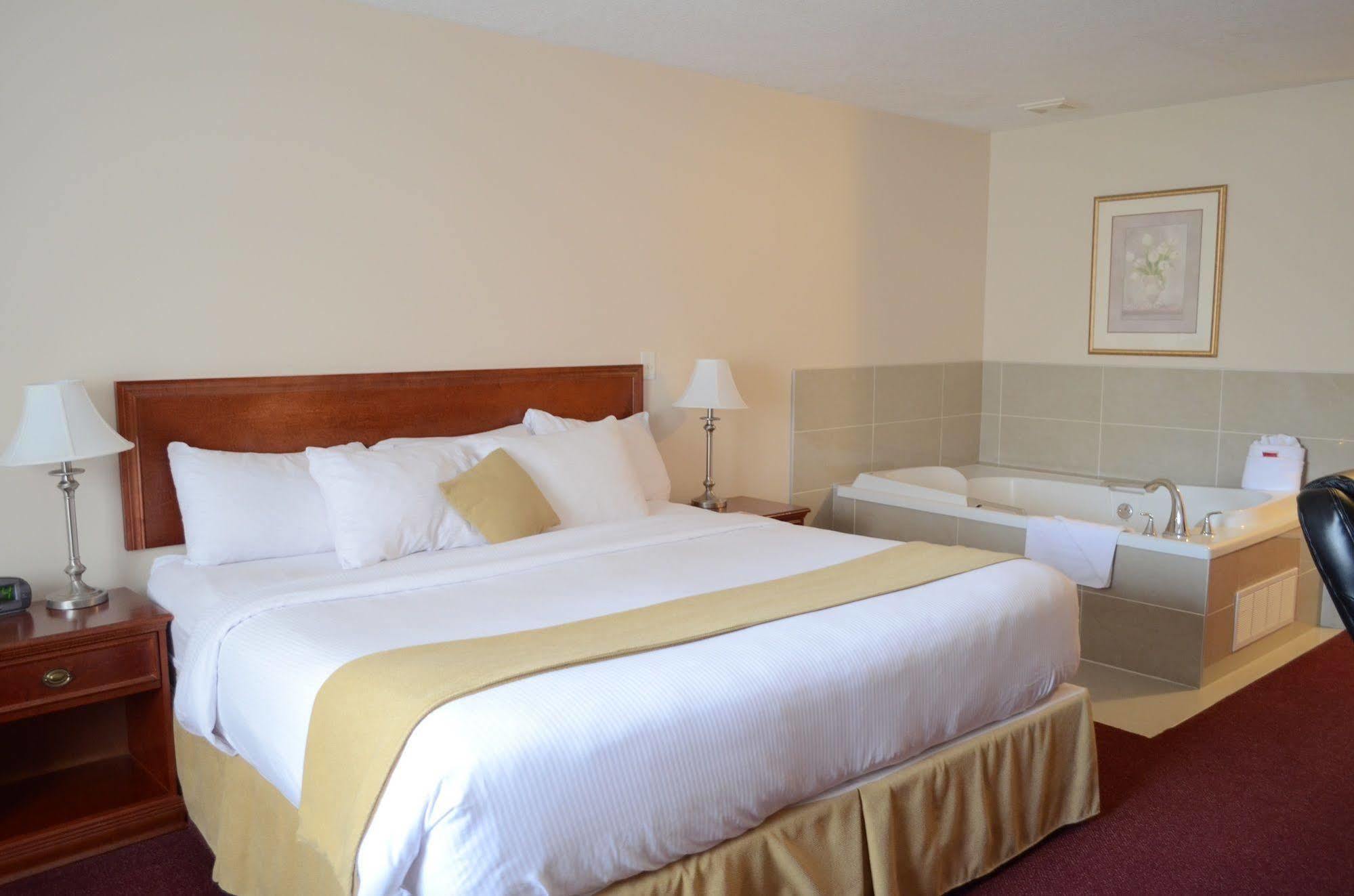 לדוק Quality Inn & Suites Edmonton International Airport מראה חיצוני תמונה