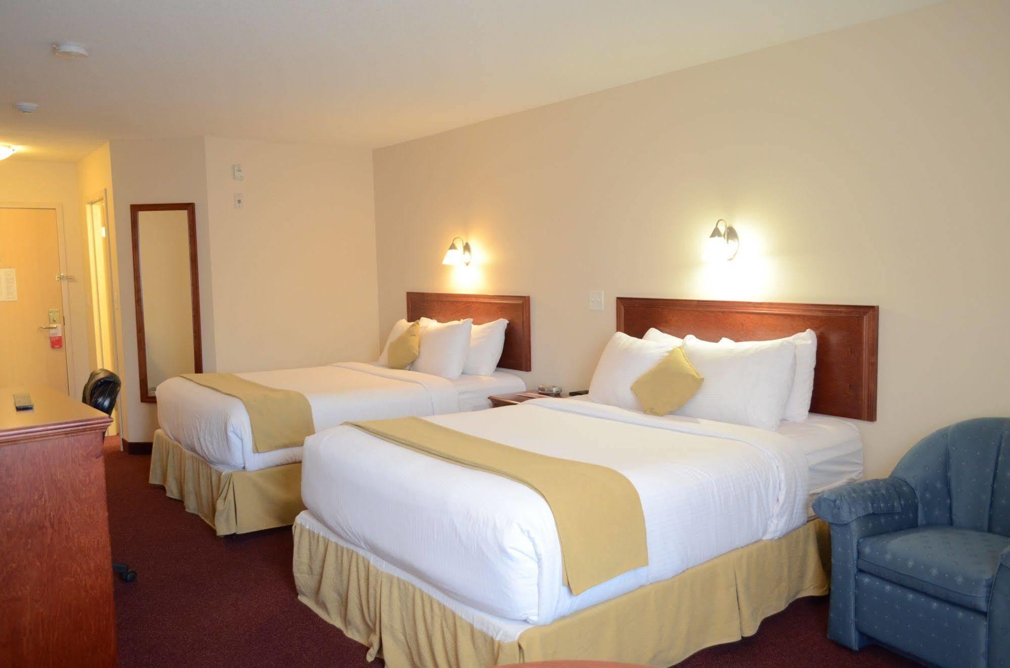 לדוק Quality Inn & Suites Edmonton International Airport מראה חיצוני תמונה
